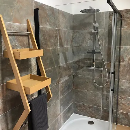 Le Jardin Des Bosquets Nyaraló *